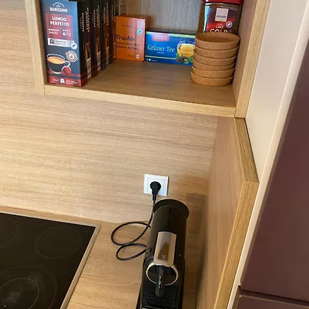 Apartment Smart Home, Neu Eingerichtet